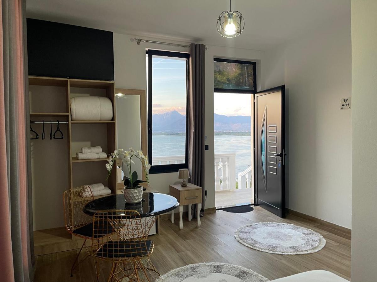 Široka Four Generation Hotel מראה חיצוני תמונה